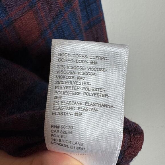 Urban Outfitters BDG Plaid Button Down Shirt Small Blue Red Worn-In Distressed - Picture 6 of 6